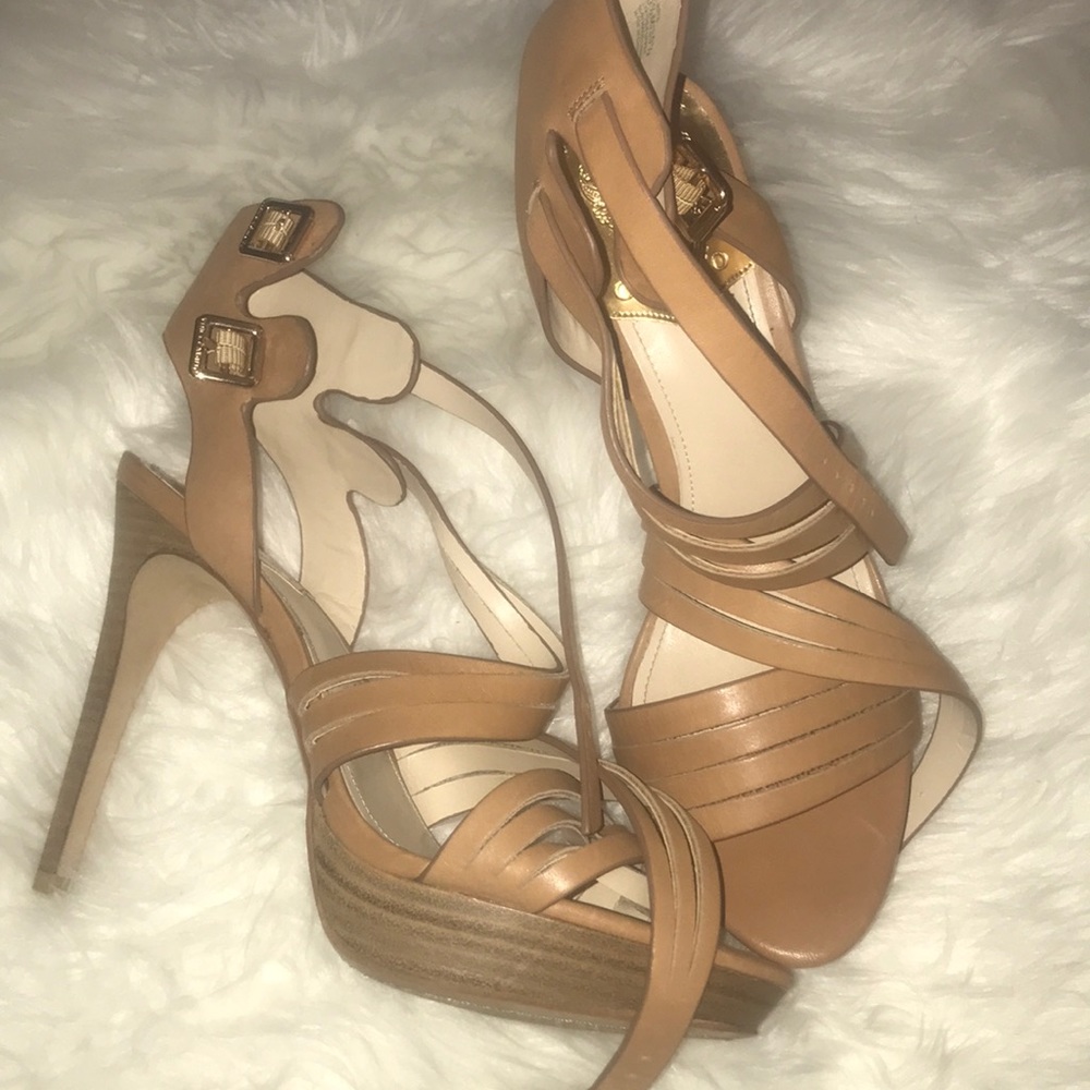 Vince Camuto Shoes